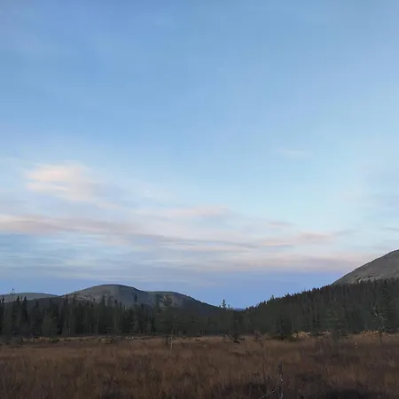 Roehkoestar 107 * Äkäslompolo